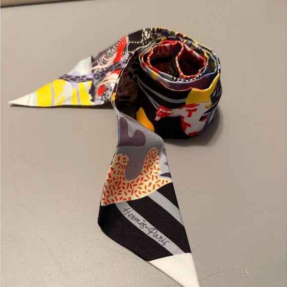 Colorful Patterned Twilly Scarf - Multicolor - Picture 1 of 11